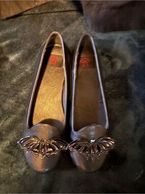 Women's Ballet Flats with Decorative Accent